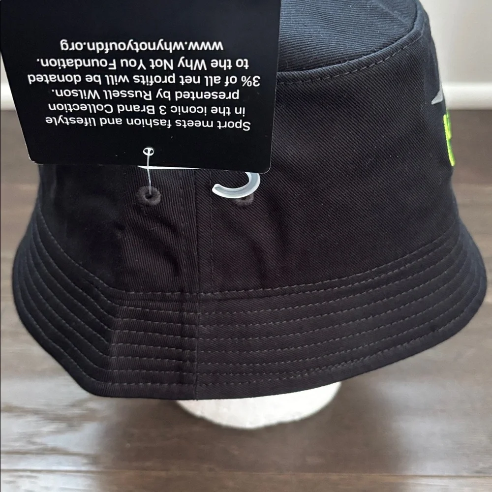 Nike Youth Bucket Hat,Sun protection,neon green Swoosh logo, 3 Brand,vent,canvas